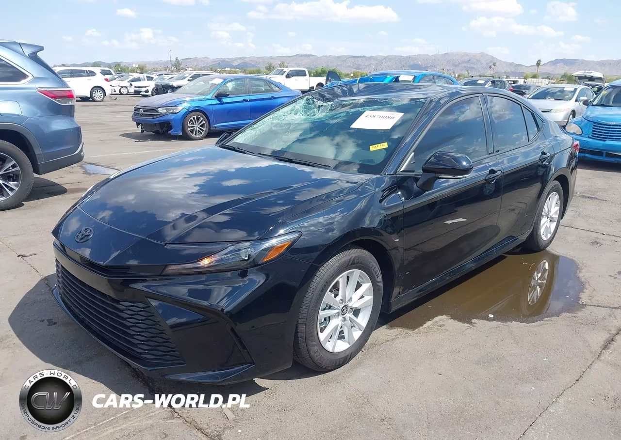 2026 Toyota Camry Le VIN:4T1DAACKXTU684811 - 2
