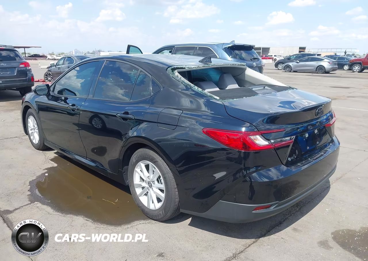 2026 Toyota Camry Le VIN:4T1DAACKXTU684811 - 3
