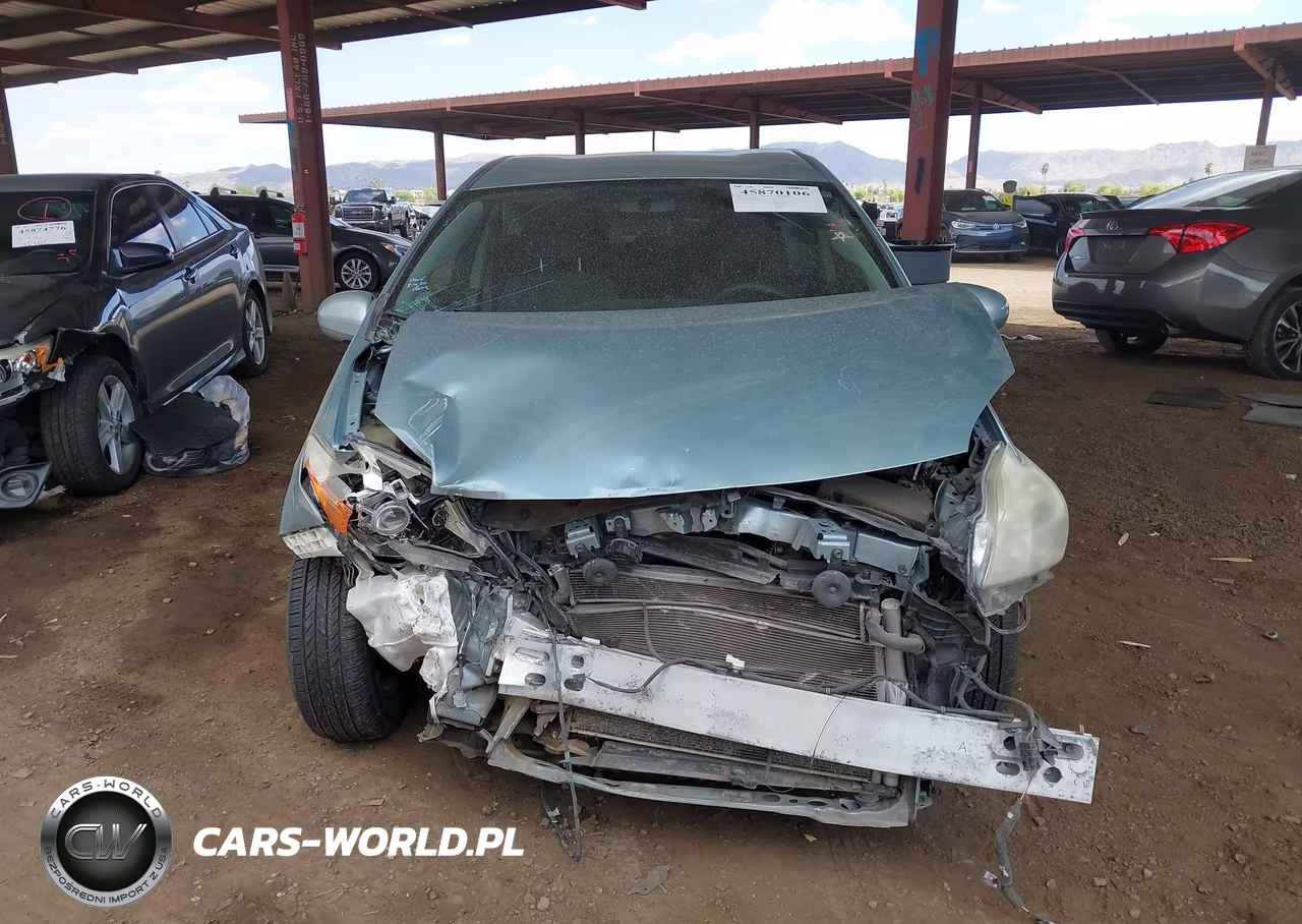 2015 Toyota Prius Two VIN:JTDKN3DU1F1895543 - 12