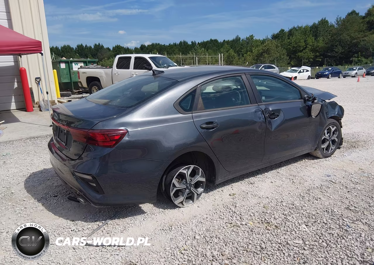 2021 Kia Forte Lxs VIN:3KPF24AD0ME339867 - 4