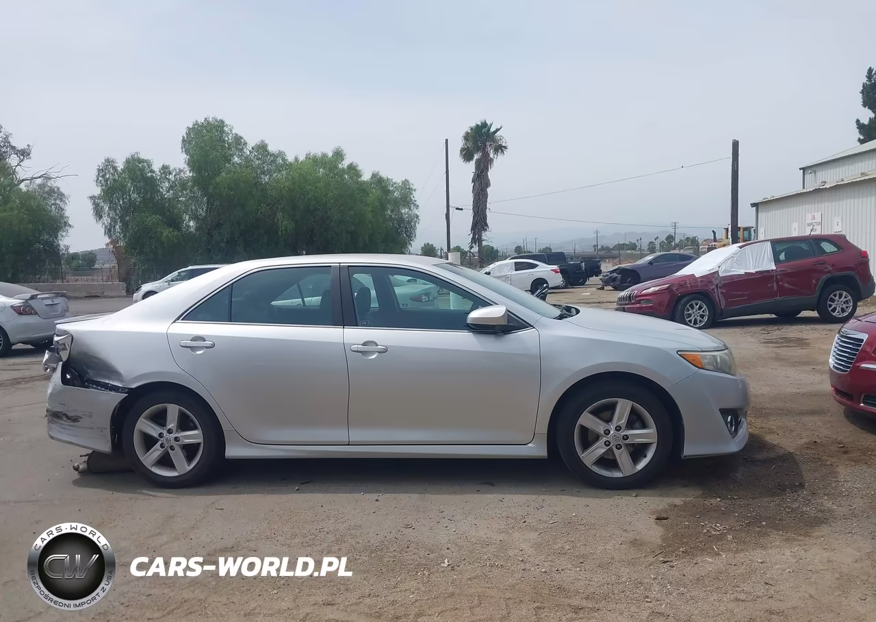 2014 Toyota Camry Se VIN:4T1BF1FK1EU756664 - 13