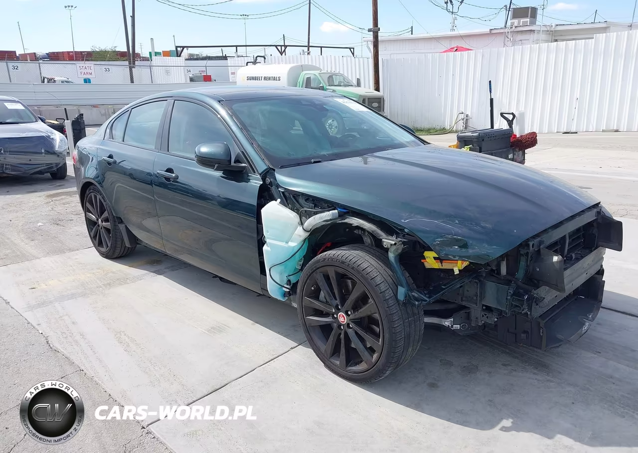 2017 Jaguar Xe 35T Prestige VIN:SAJAE4BV3HA975458 - 1