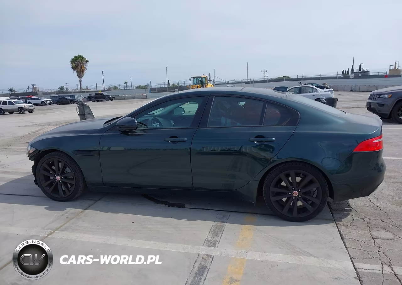2017 Jaguar Xe 35T Prestige VIN:SAJAE4BV3HA975458 - 15