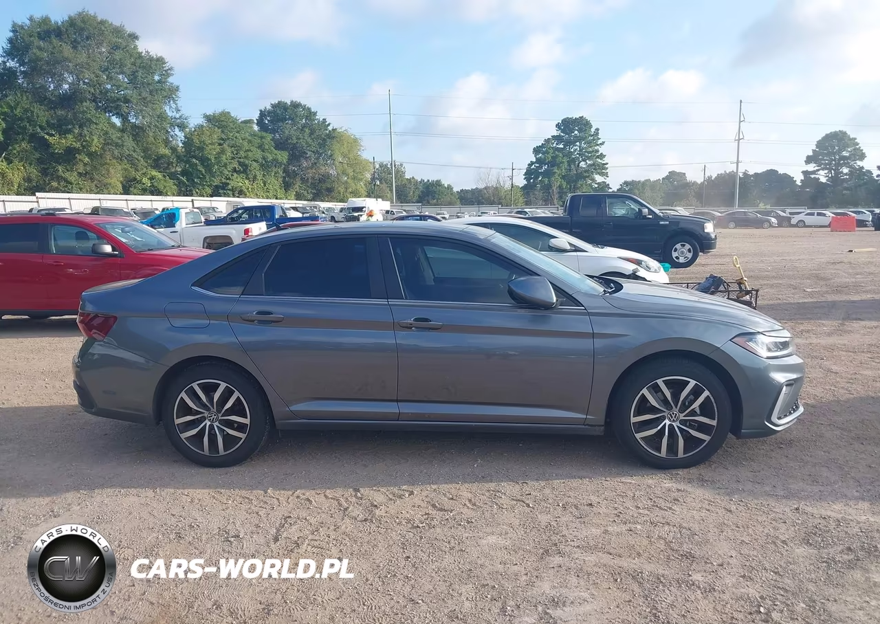 2025 Volkswagen Jetta 1.5T Se VIN:3VW7X7BU8SM013840 - 13
