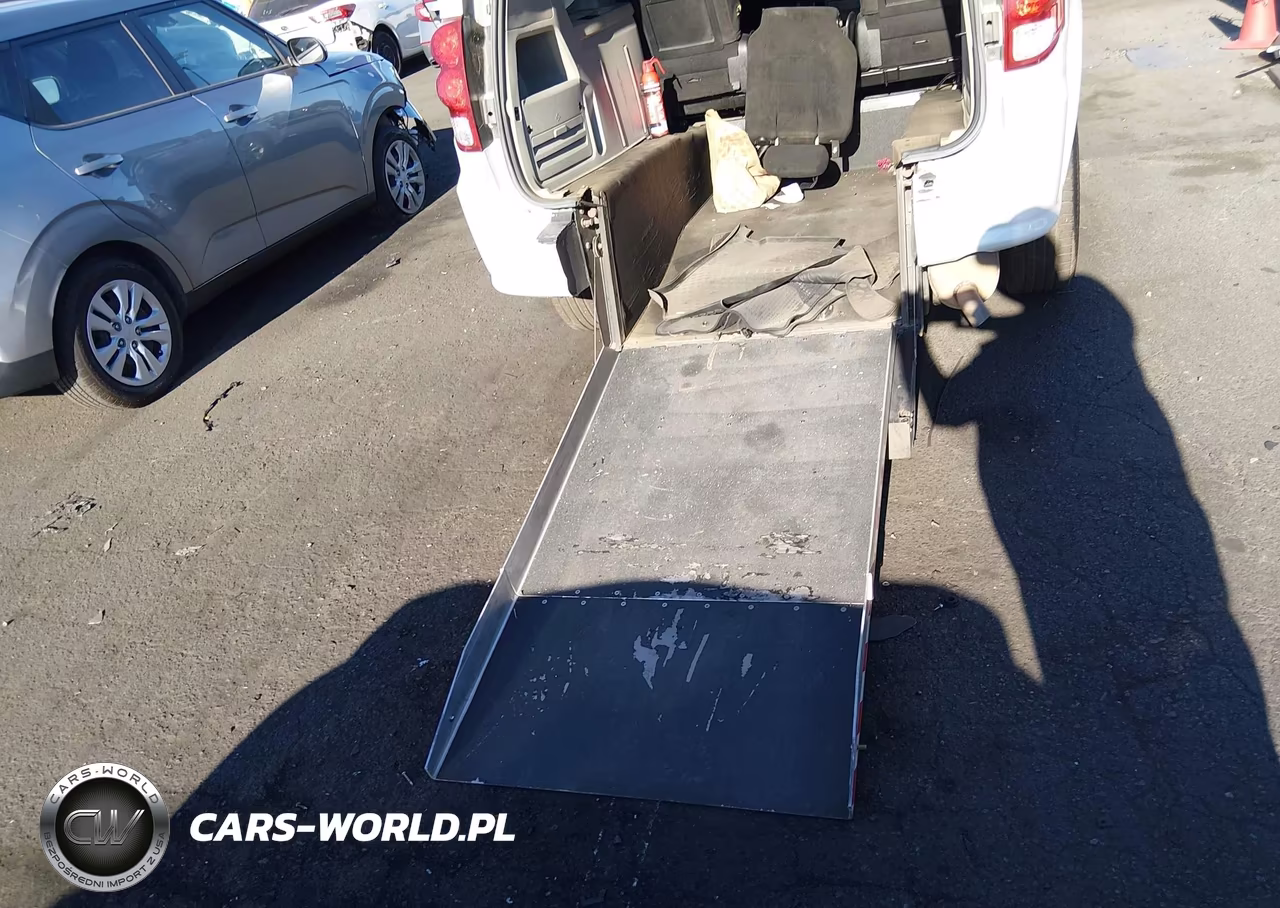 2019 Dodge Grand Caravan Se VIN:2C4RDGBG4KR796324 - 12