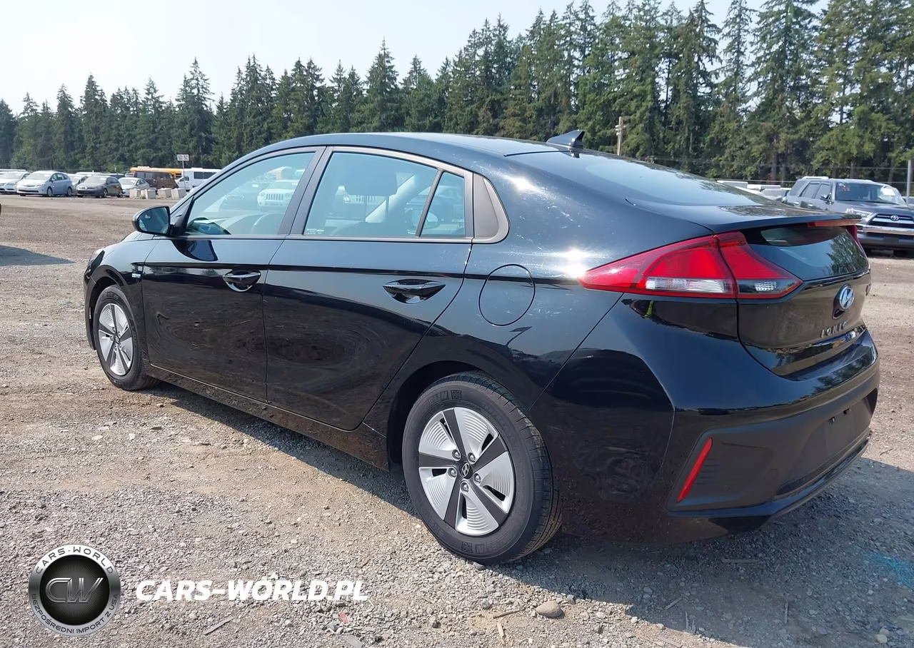 2018 Hyundai Ioniq Hybrid Blue VIN:KMHC65LC3JU100534 - 3