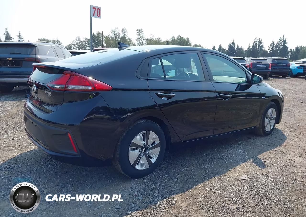 2018 Hyundai Ioniq Hybrid Blue VIN:KMHC65LC3JU100534 - 4