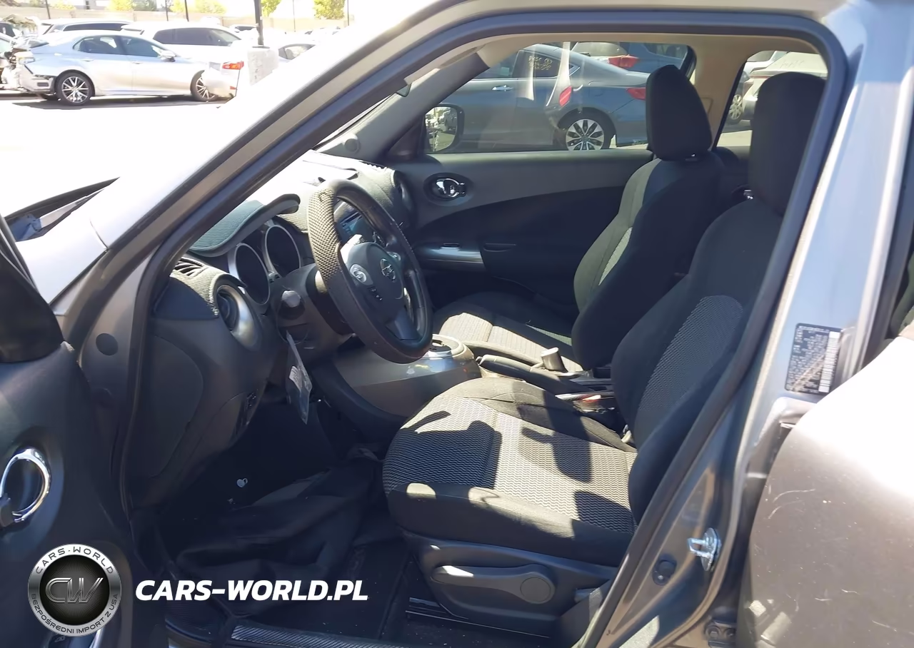 2017 Nissan Juke S VIN:JN8AF5MRXHT706237 - 5