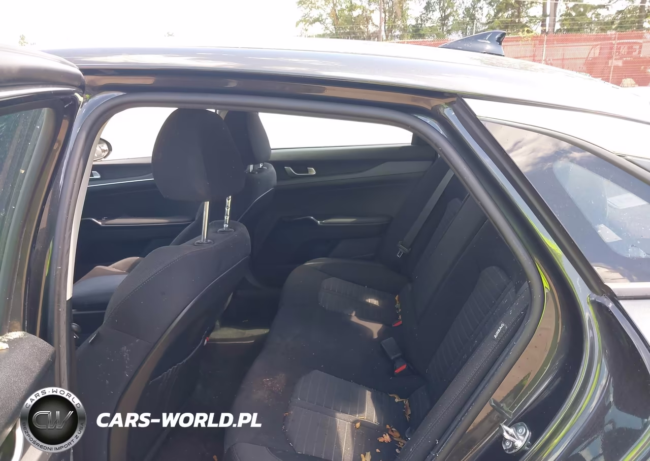 2026 Kia K5 Lxs Fwd VIN:KNAG24J76T5431877 - 8