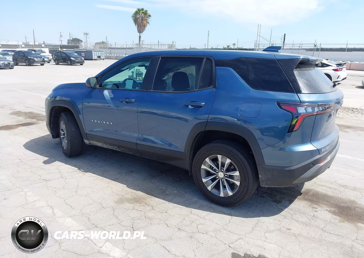 2026 Chevrolet Equinox Fwd Lt VIN:3GNAXHEG5TL356172 - 3