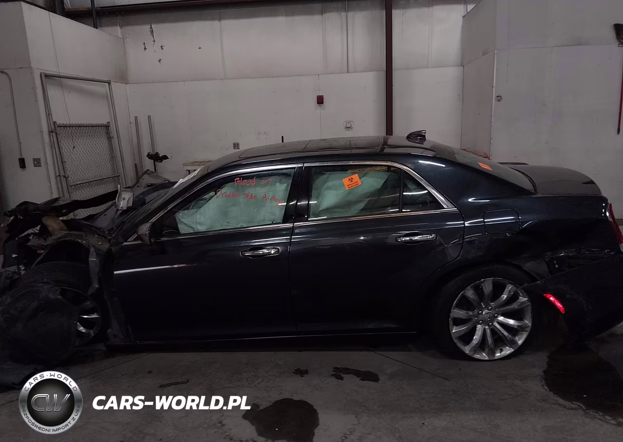 2018 Chrysler 300 Limited VIN:2C3CCAEG8JH324461 - 14