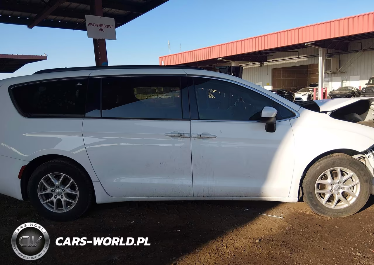 2020 Chrysler Voyager Lxi VIN:2C4RC1DG1LR262535 - 14