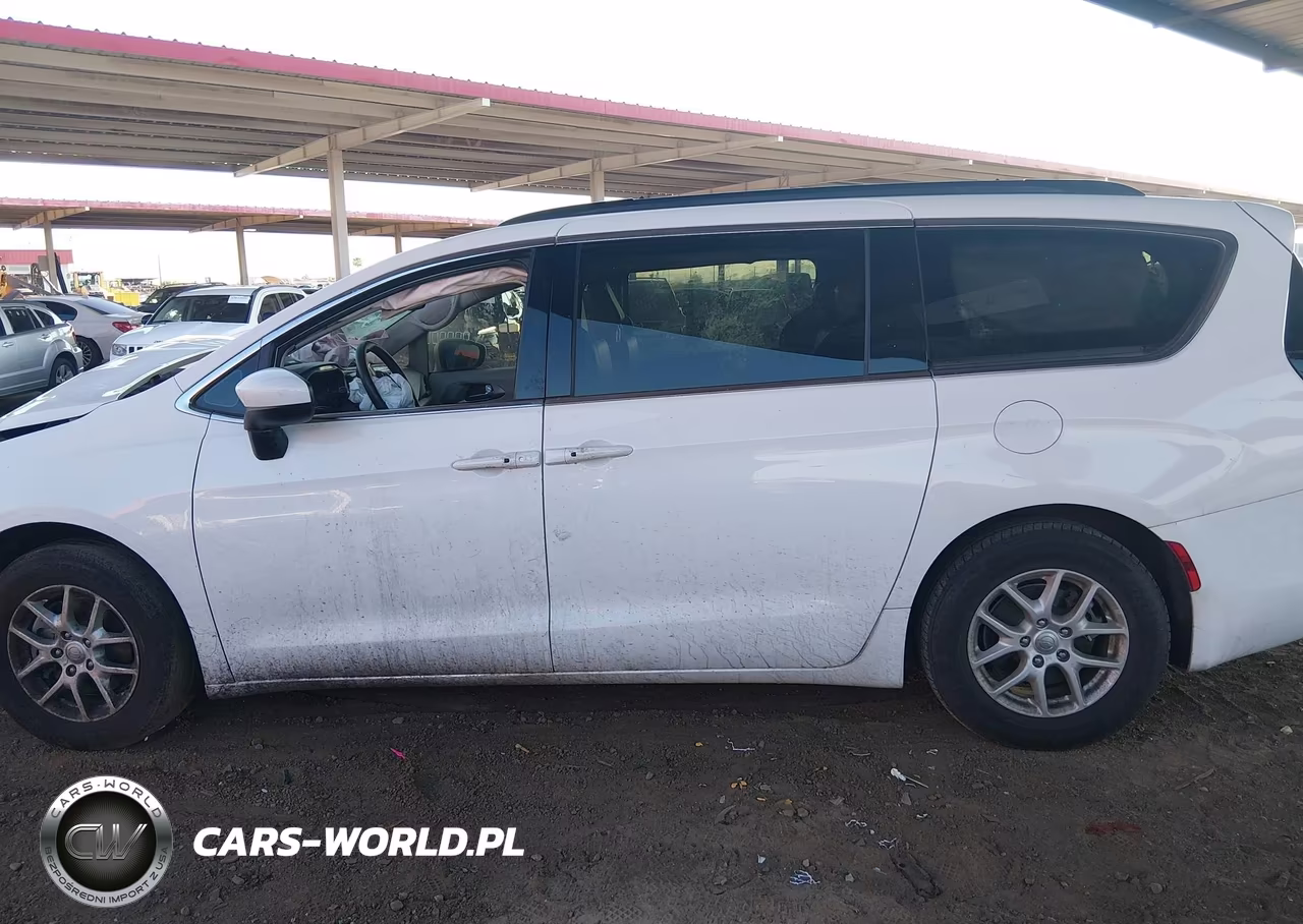 2020 Chrysler Voyager Lxi VIN:2C4RC1DG1LR262535 - 15