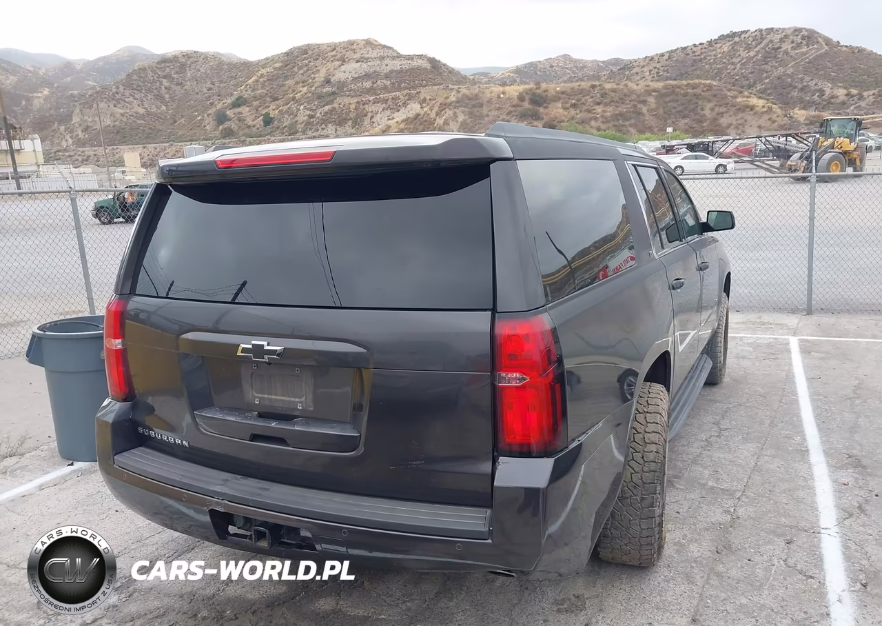 2016 Chevrolet Suburban Lt VIN:1GNSCHKC1GR318020 - 4