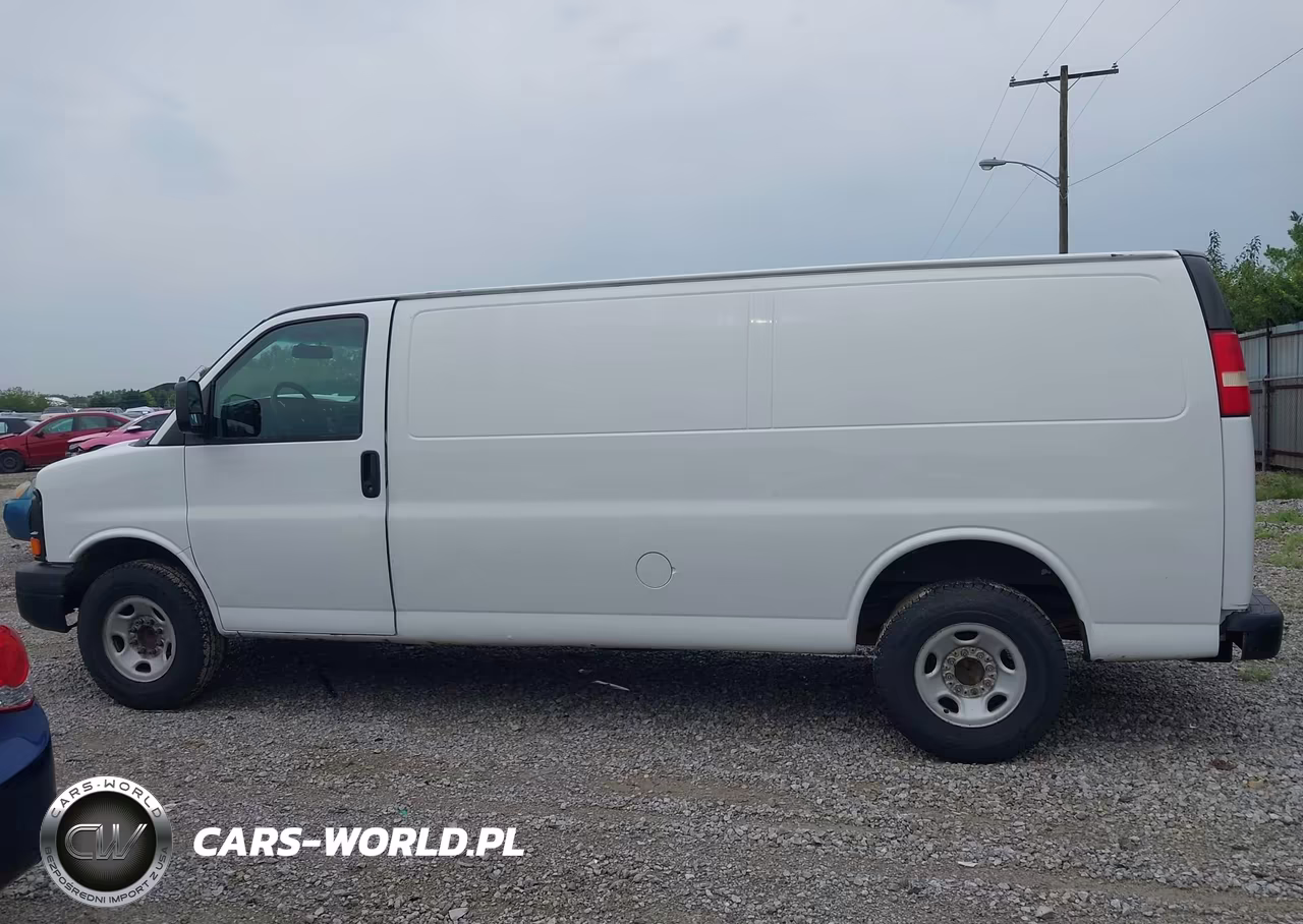 2014 Chevrolet Express 2500 Work Van VIN:1GCWGGCAXE1212036 - 14