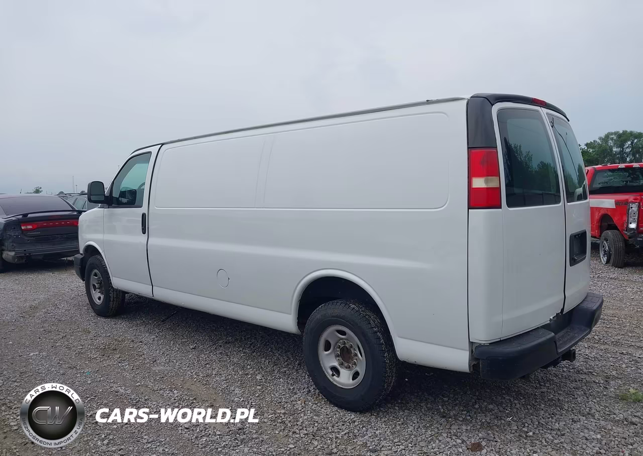 2014 Chevrolet Express 2500 Work Van VIN:1GCWGGCAXE1212036 - 3