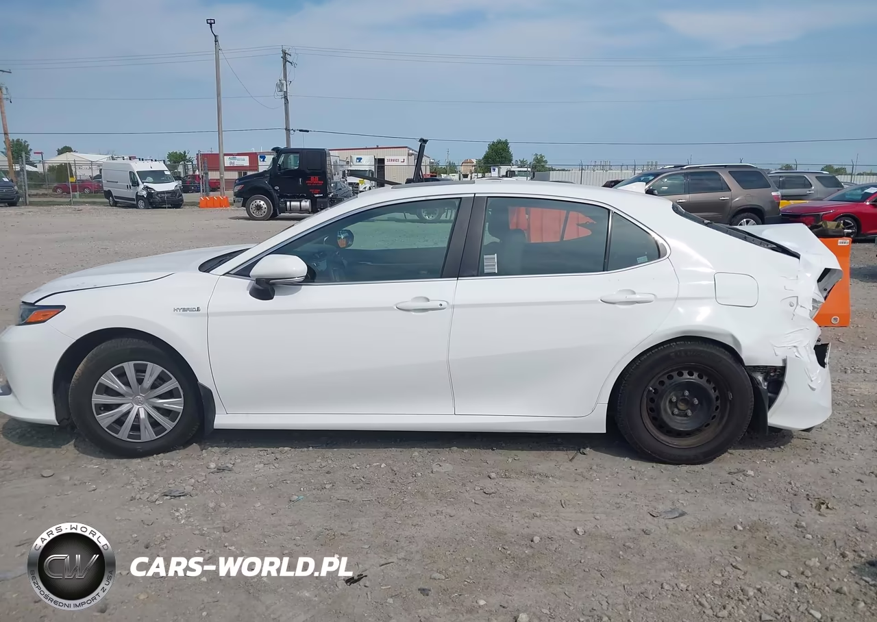 2018 Toyota Camry Hybrid Le VIN:4T1B31HK6JU503520 - 15