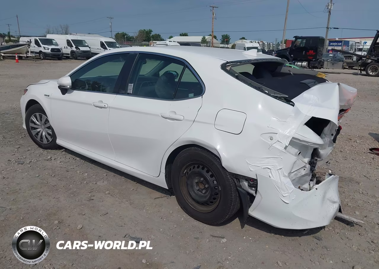 2018 Toyota Camry Hybrid Le VIN:4T1B31HK6JU503520 - 3