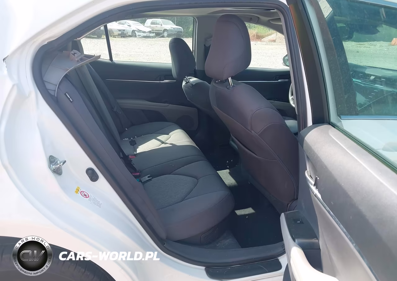2018 Toyota Camry Hybrid Le VIN:4T1B31HK6JU503520 - 8