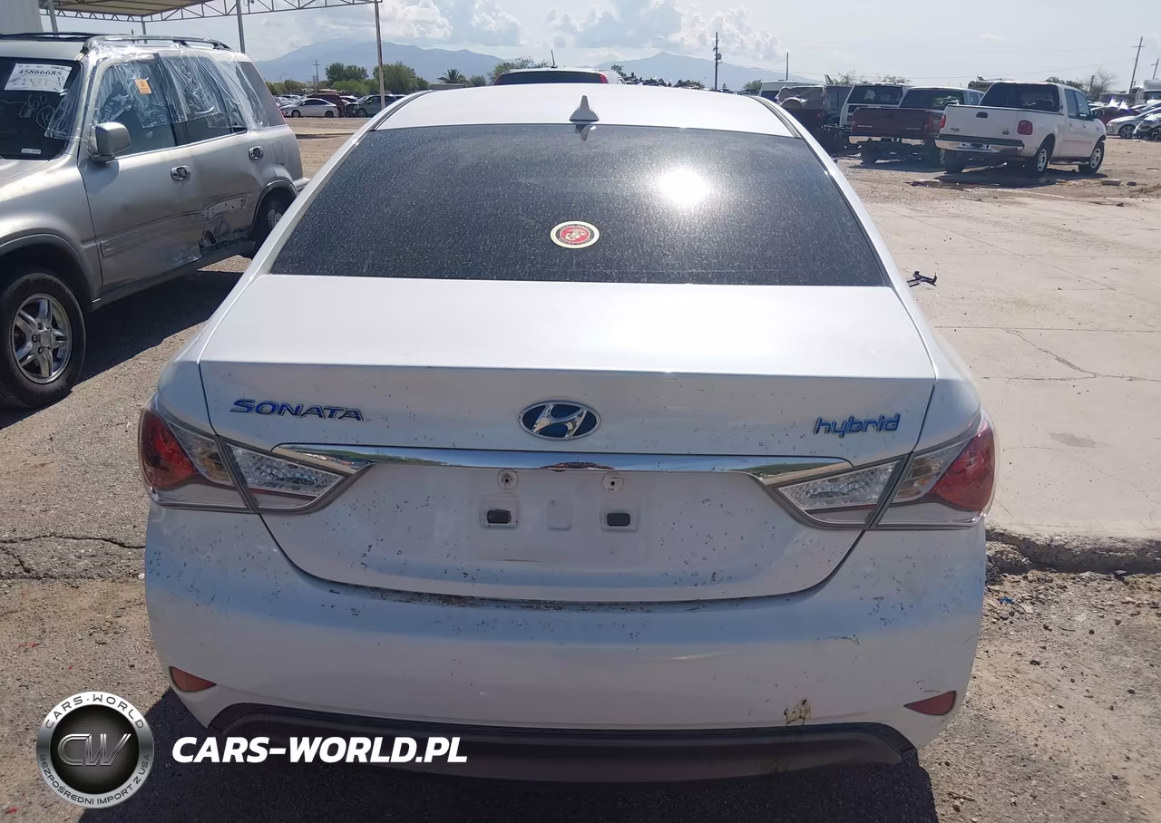 2015 Hyundai Sonata Hybrid VIN:KMHEC4A44FA137902 - 16