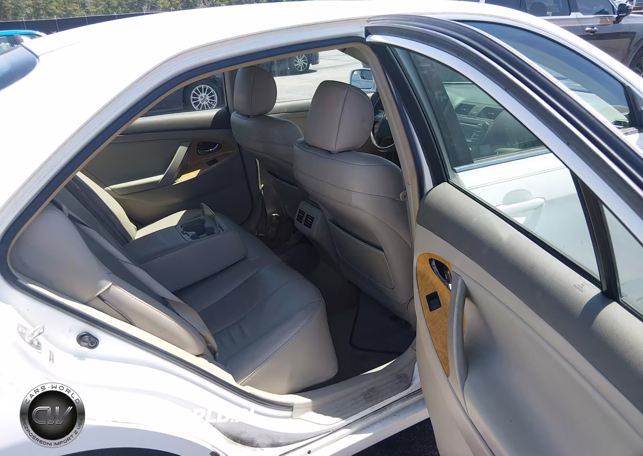 2007 Toyota Camry Xle VIN:4T1BE46K57U555762 - 8