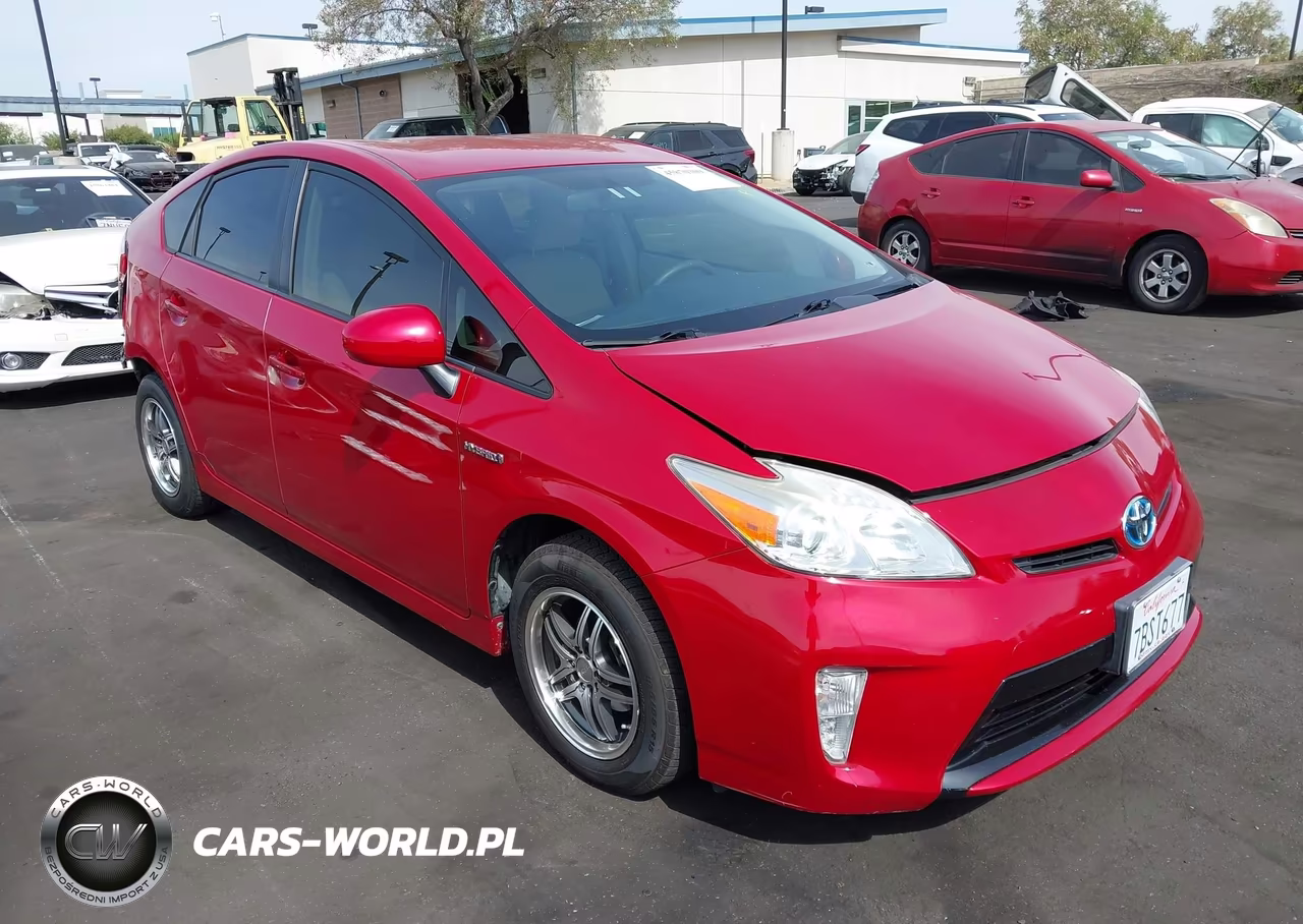 2013 Toyota Prius Three – zdjęcie 1 z 17