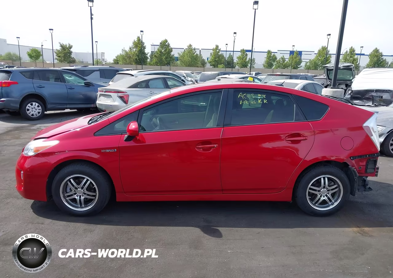 2013 Toyota Prius Three VIN:JTDKN3DU5D5648306 - 15