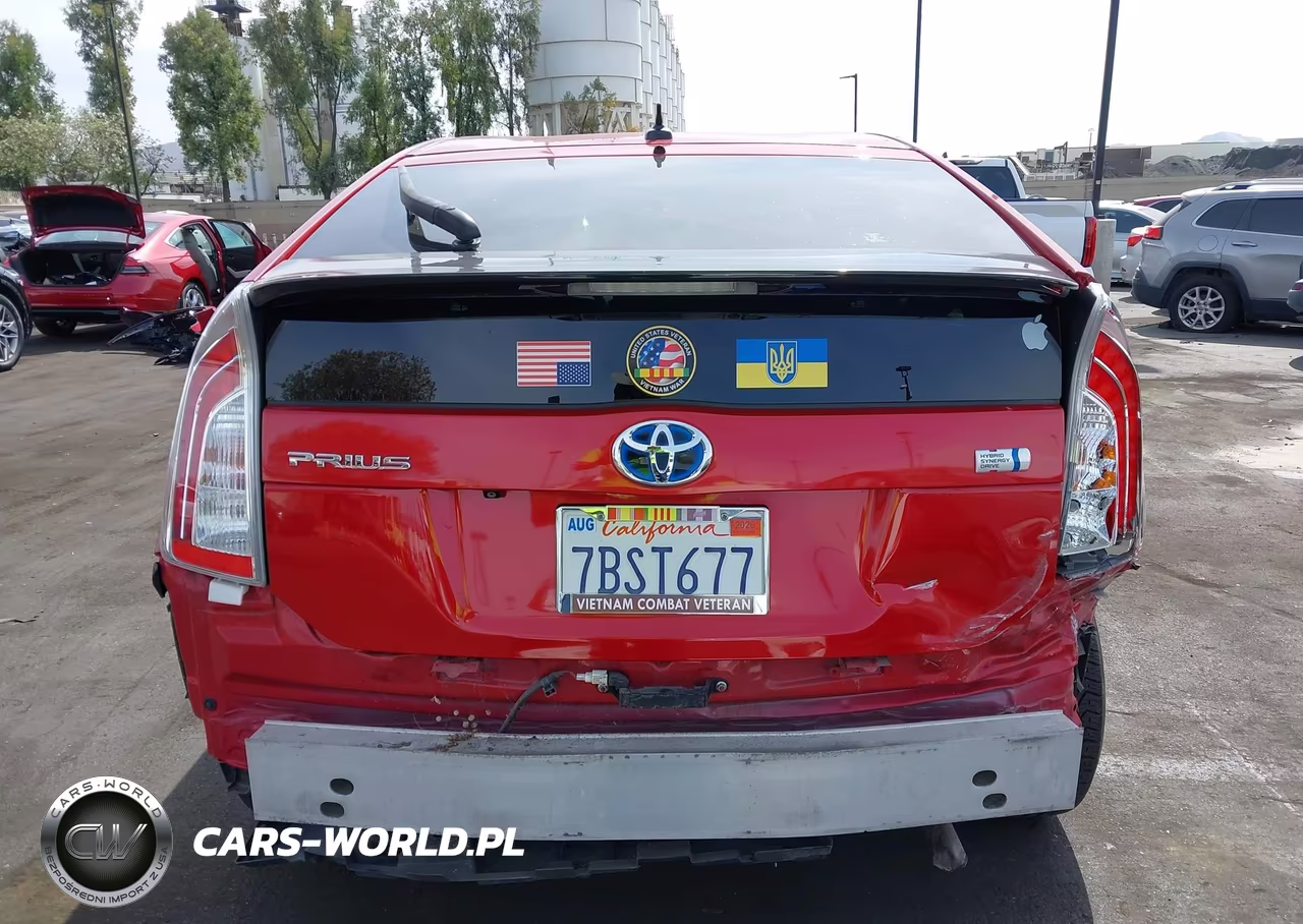 2013 Toyota Prius Three VIN:JTDKN3DU5D5648306 - 17
