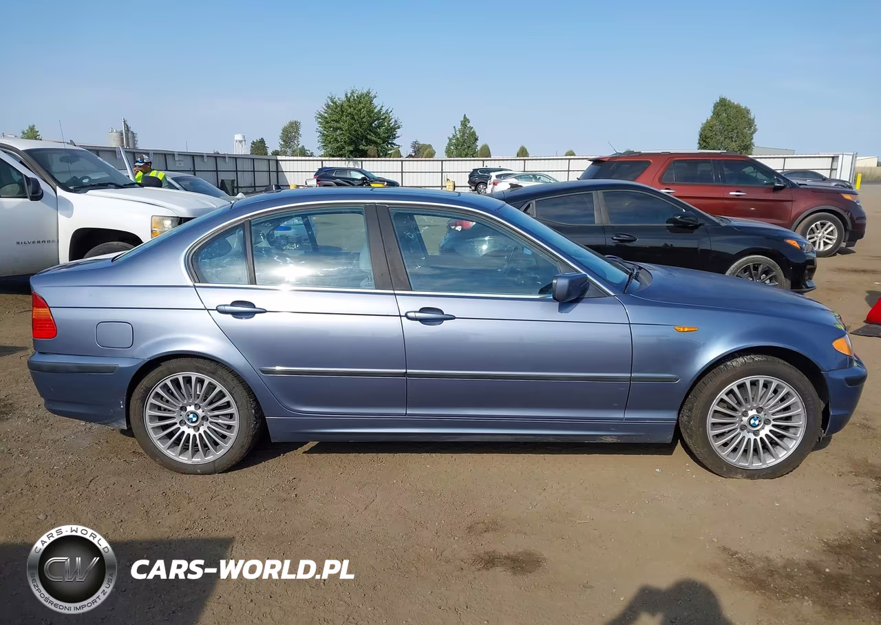 2003 BMW 330Xi VIN:WBAEW53403PG21881 - 13