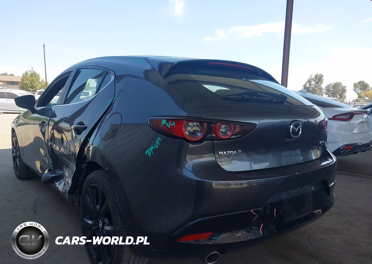 2021 Mazda Mazda3 Preferred VIN:JM1BPALL6M1402976 - 3