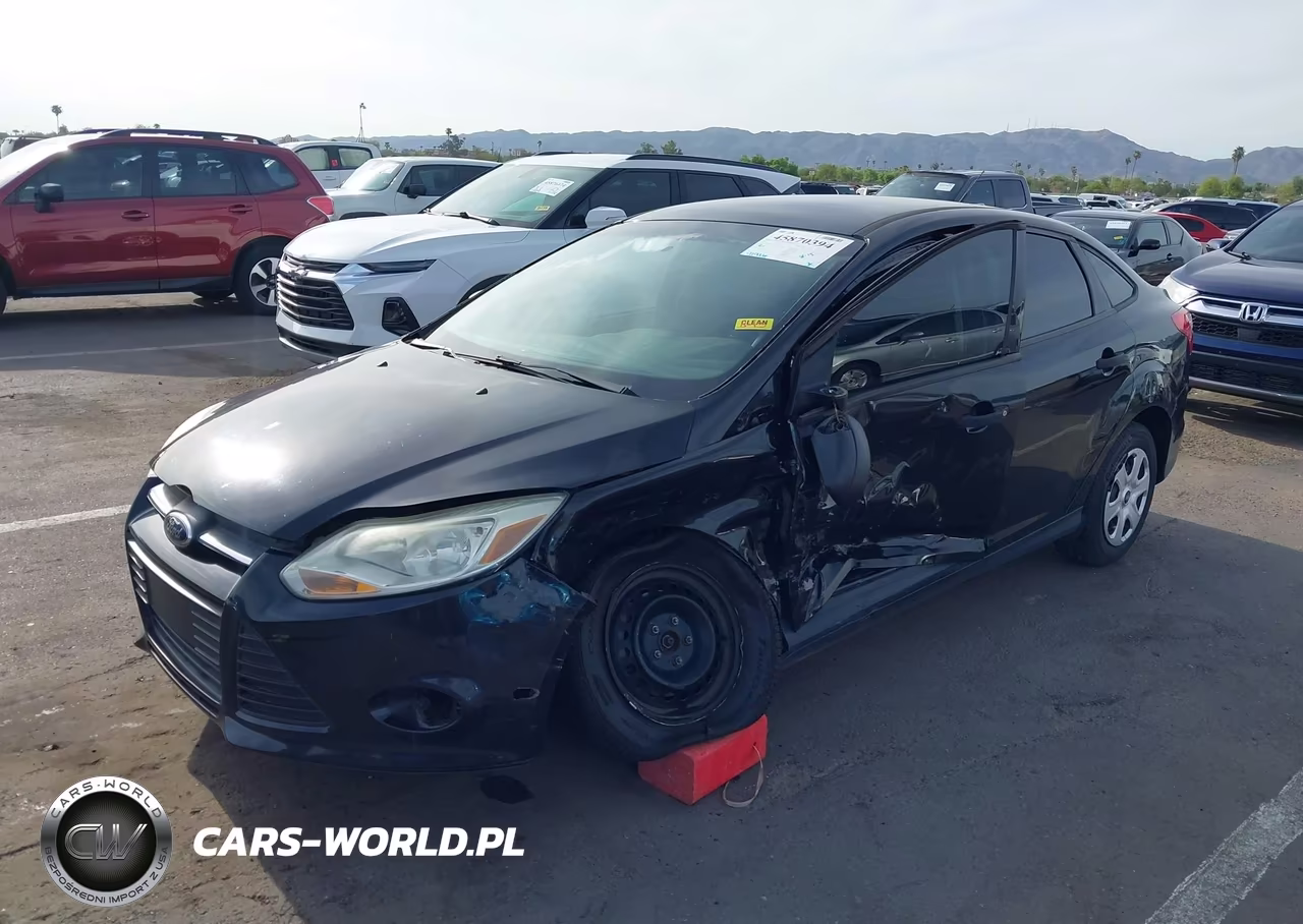 2013 Ford Focus S VIN:1FADP3E2XDL313771 - 6