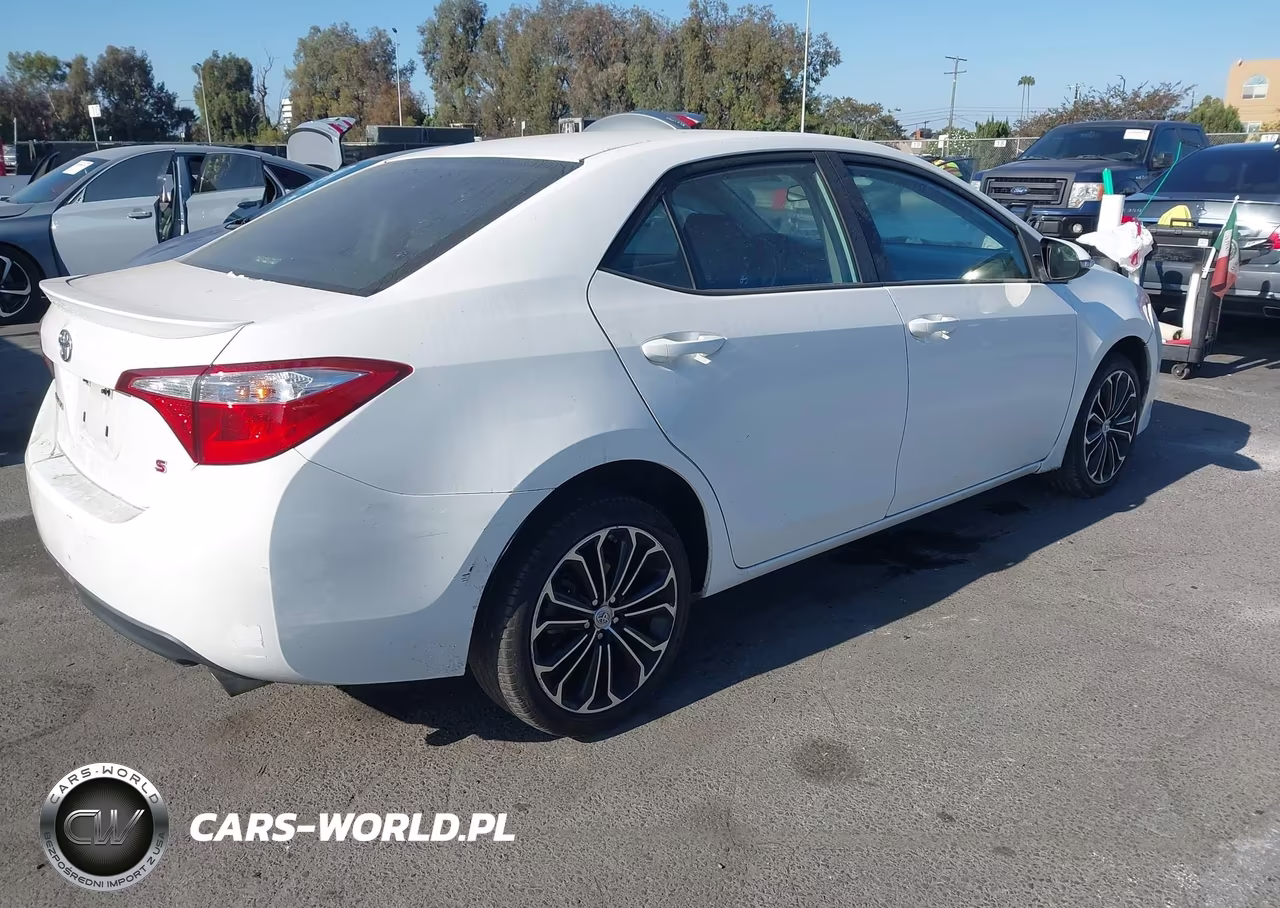 2016 Toyota Corolla S Plus VIN:5YFBURHE8GP561130 - 4
