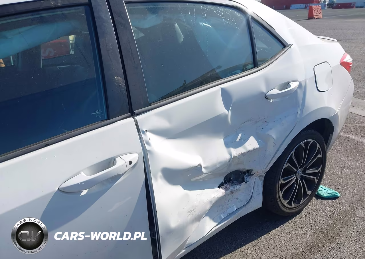 2016 Toyota Corolla S Plus VIN:5YFBURHE8GP561130 - 6