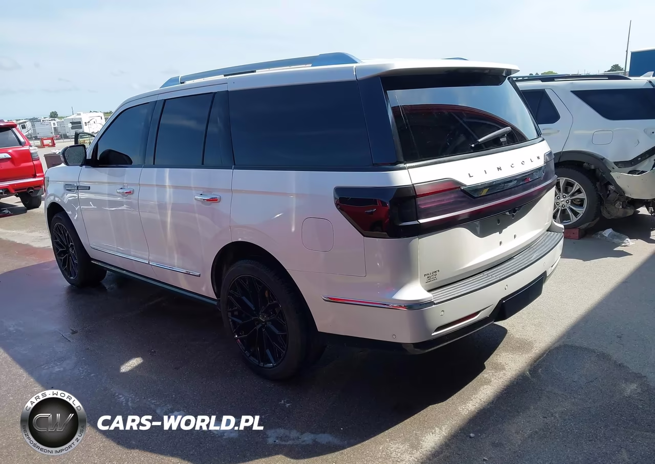 2018 Lincoln Navigator Reserve VIN:5LMJJ2LTXJEL10799 - 3
