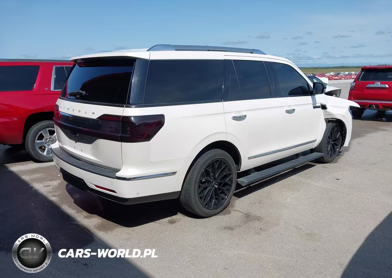 2018 Lincoln Navigator Reserve VIN:5LMJJ2LTXJEL10799 - 4