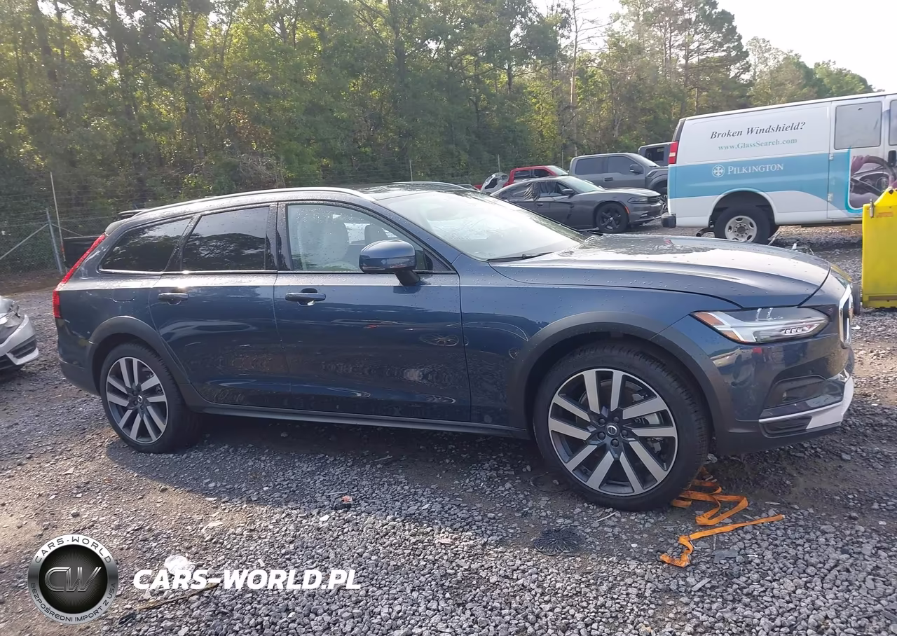 2025 Volvo V90 Cross Country Plus, B6 Awd Gas (Mild Hybrid) VIN:YV4062NK8S1201935 - 13