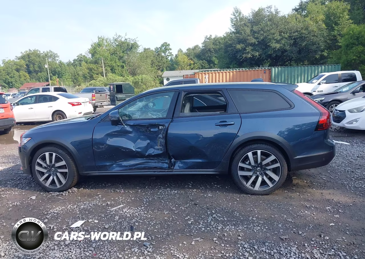 2025 Volvo V90 Cross Country Plus, B6 Awd Gas (Mild Hybrid) VIN:YV4062NK8S1201935 - 14