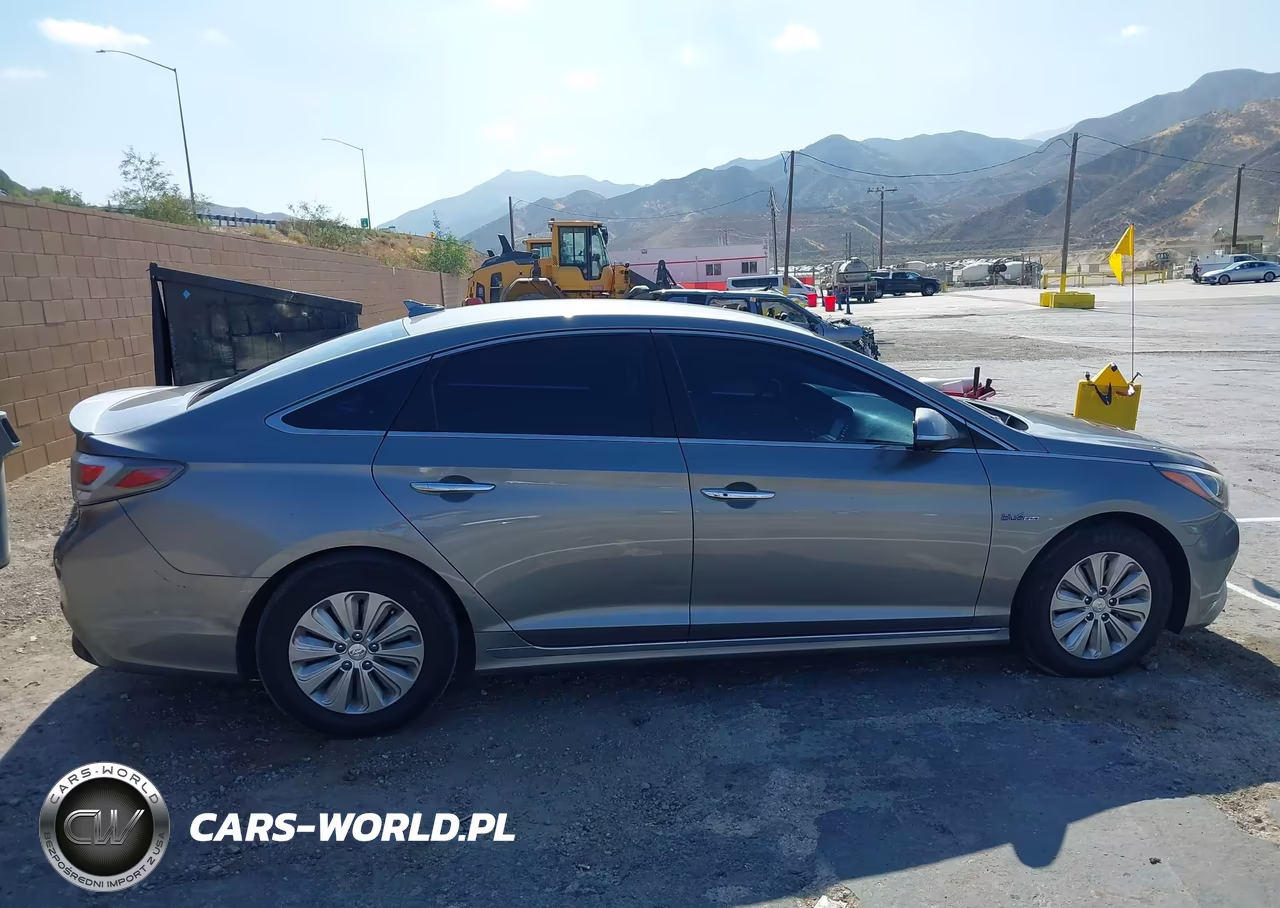 2017 Hyundai Sonata Hybrid Se VIN:KMHE24L37HA065085 - 13