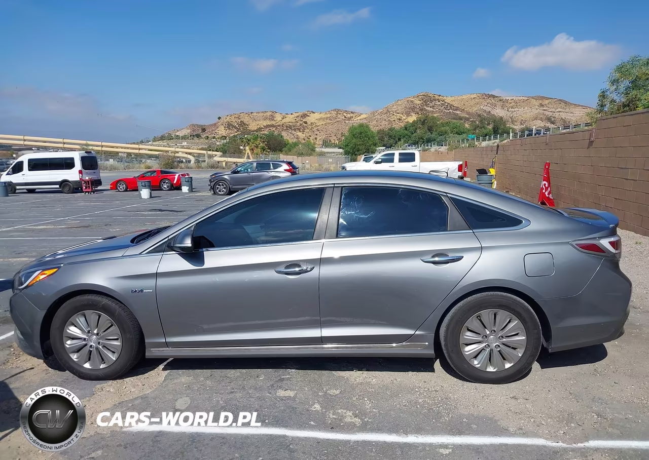 2017 Hyundai Sonata Hybrid Se VIN:KMHE24L37HA065085 - 14