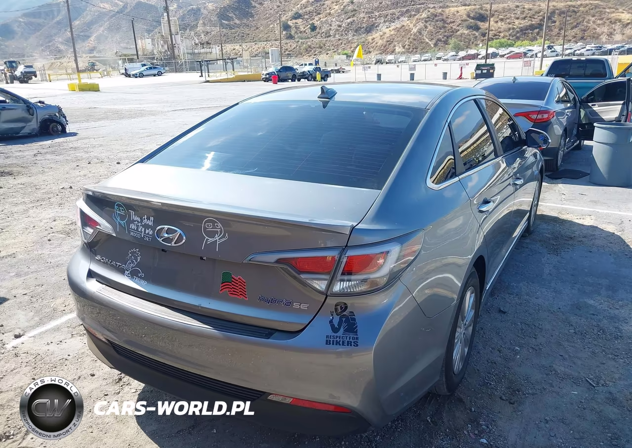 2017 Hyundai Sonata Hybrid Se VIN:KMHE24L37HA065085 - 4