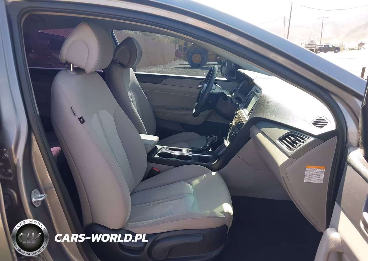 2017 Hyundai Sonata Hybrid Se VIN:KMHE24L37HA065085 - 5