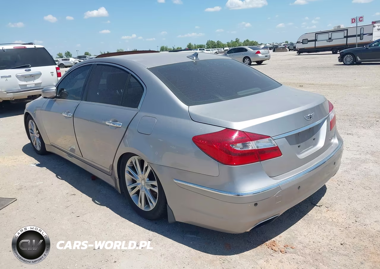 2013 Hyundai Genesis 3.8 VIN:KMHGC4DD2DU240378 - 3