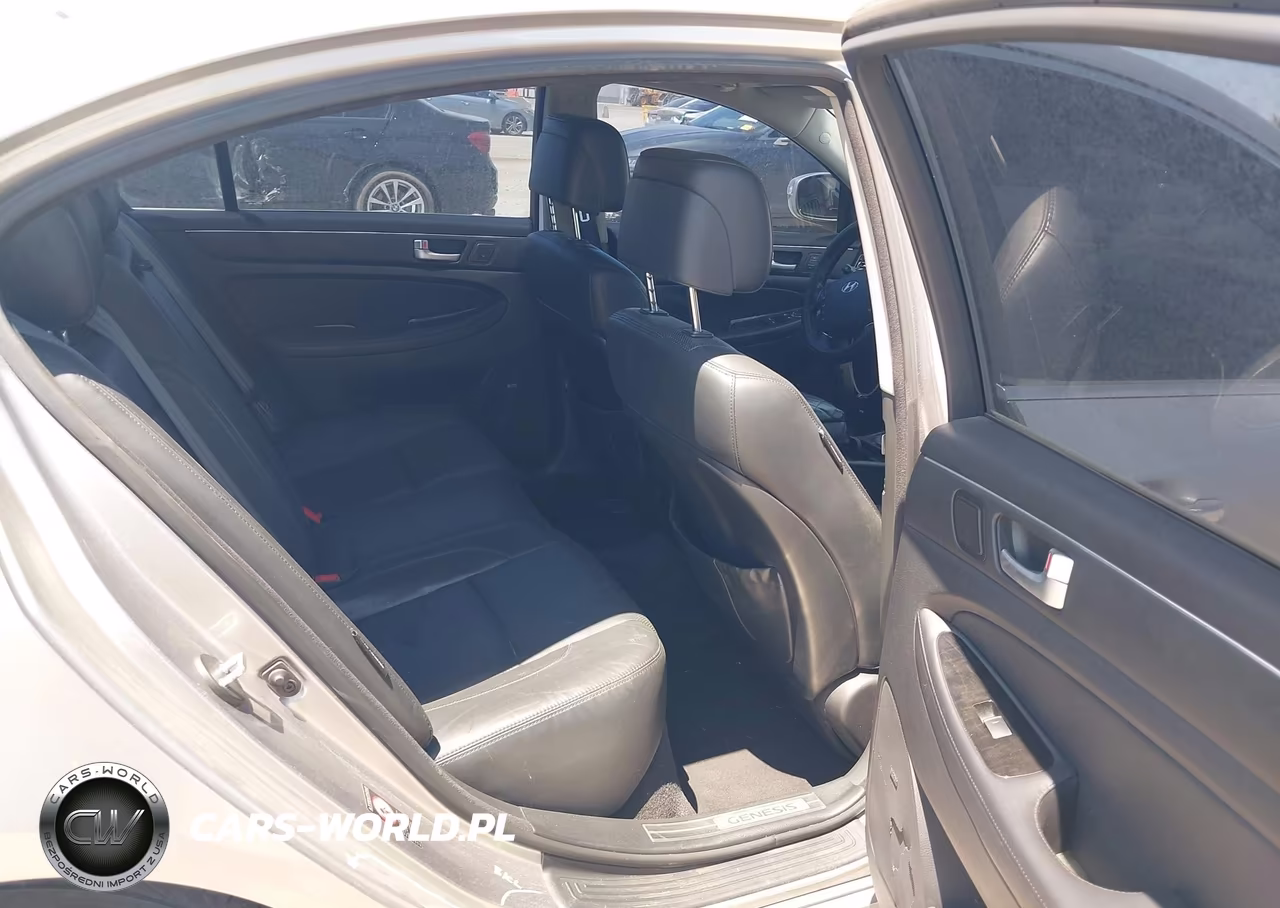 2013 Hyundai Genesis 3.8 VIN:KMHGC4DD2DU240378 - 8