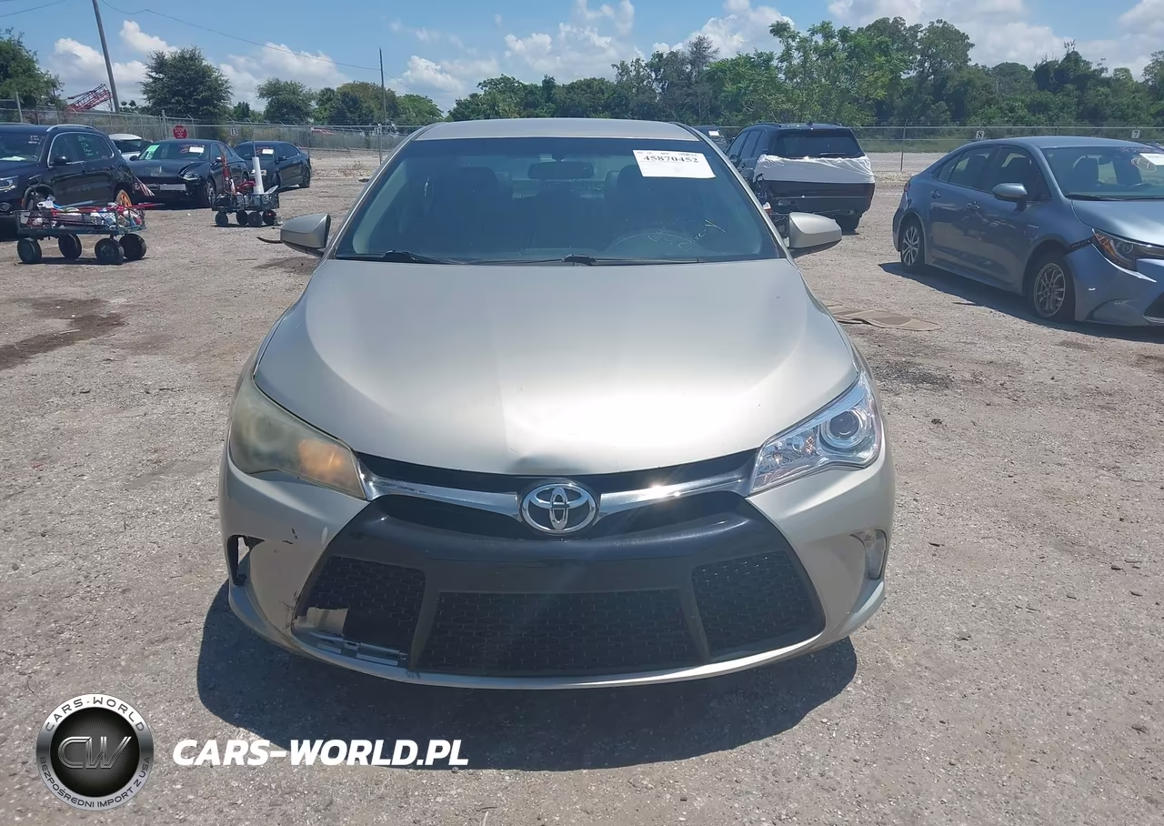 2017 Toyota Camry Se VIN:4T1BF1FK9HU640956 - 12