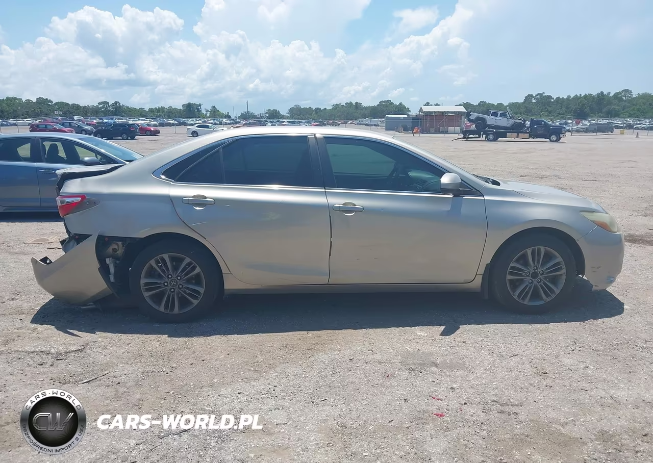 2017 Toyota Camry Se VIN:4T1BF1FK9HU640956 - 13