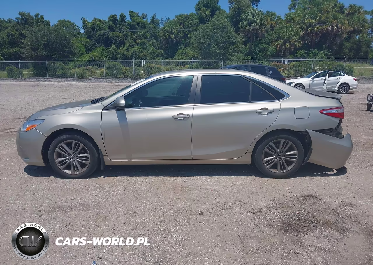 2017 Toyota Camry Se VIN:4T1BF1FK9HU640956 - 14