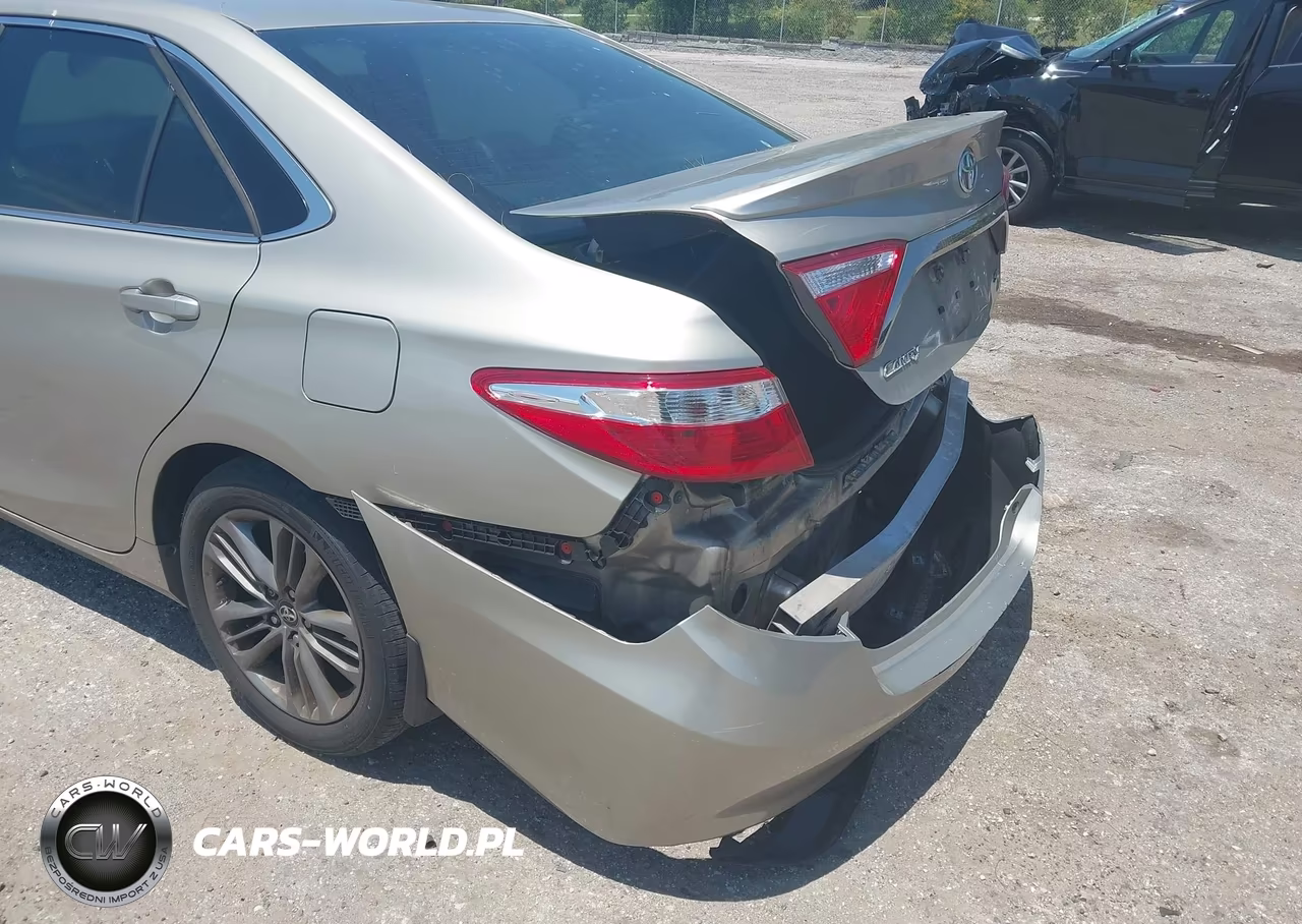 2017 Toyota Camry Se VIN:4T1BF1FK9HU640956 - 6