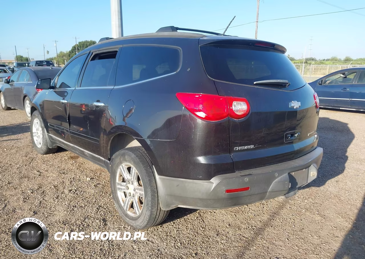 2010 Chevrolet Traverse Lt VIN:1GNLRGED7AS102528 - 3