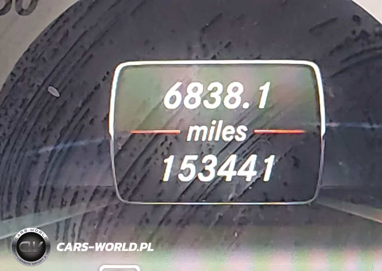 2013 Mercedes-Benz C 300 Sport 4Matic VIN:WDDGF8AB1DG075627 - 16
