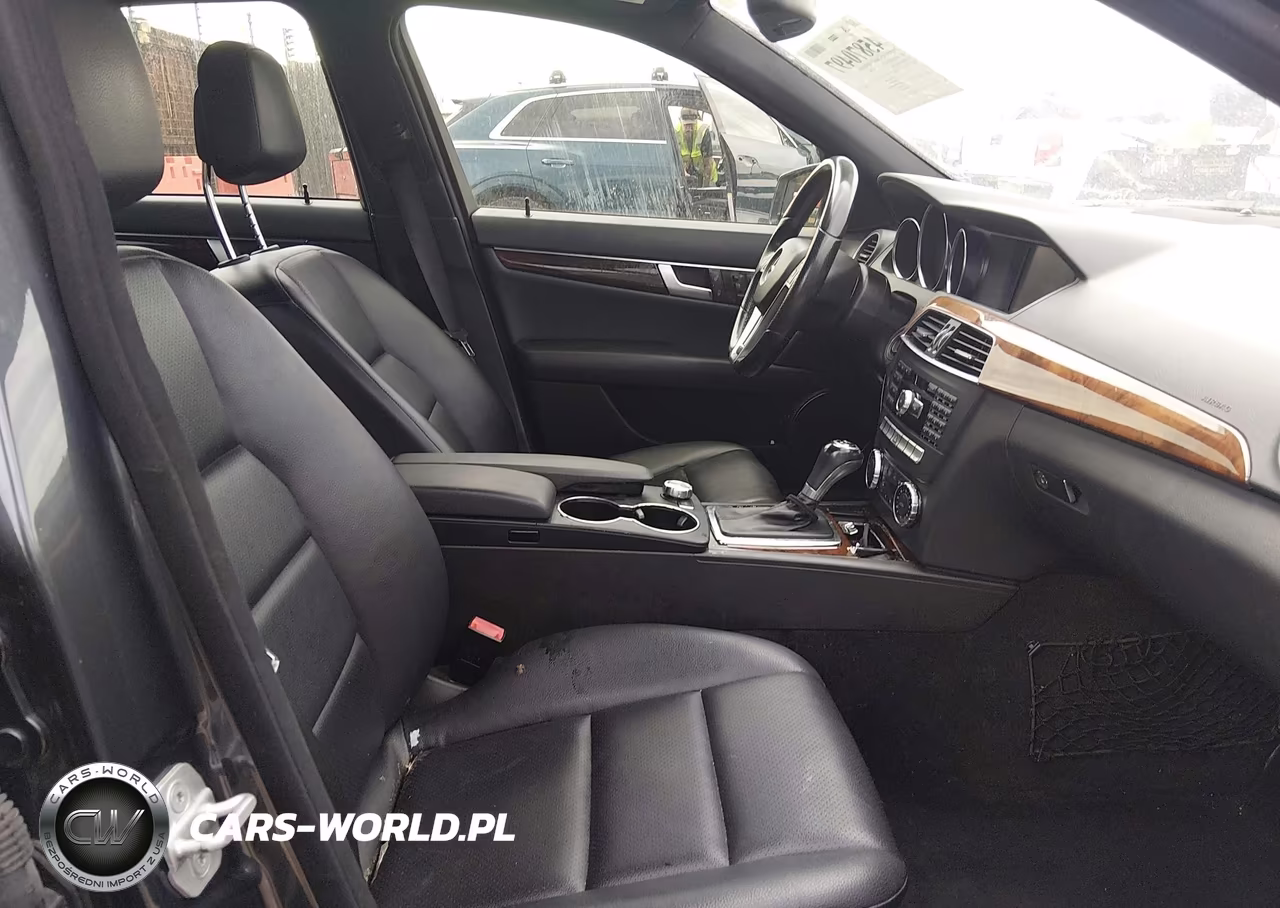 2013 Mercedes-Benz C 300 Sport 4Matic VIN:WDDGF8AB1DG075627 - 5